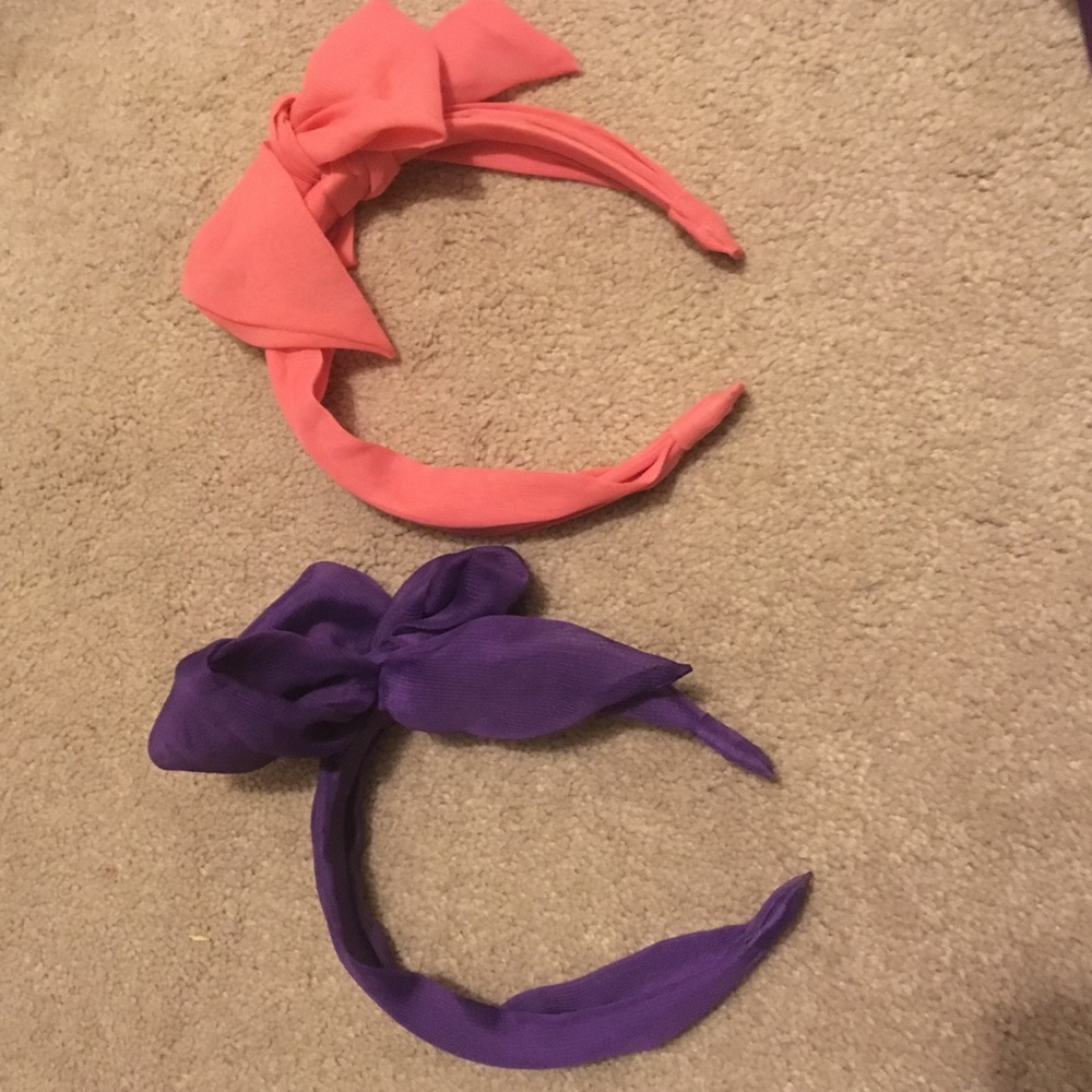 5/25$ 2 headbands with side bow